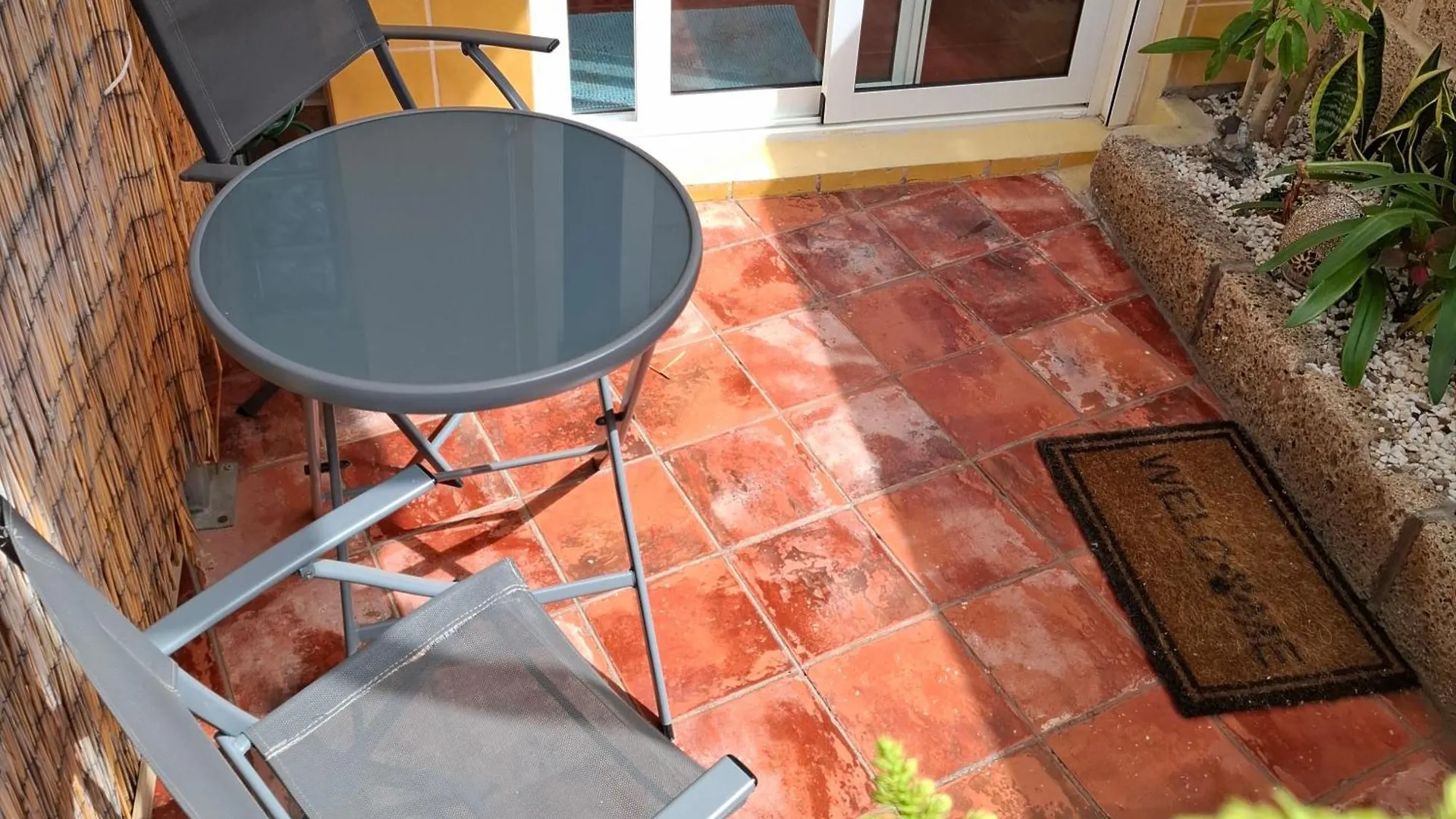 Habitacion Doble Con Bano Y Terraza Privada El Médano Pensión
