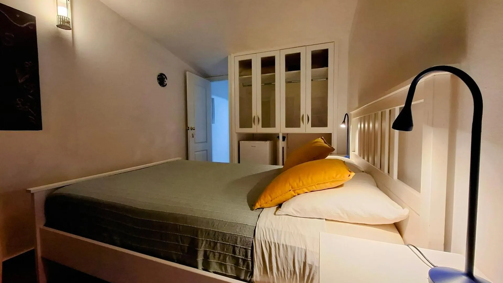 Habitacion Doble Con Bano Y Terraza Privada El Medano  Guest house El Medano (Tenerife)